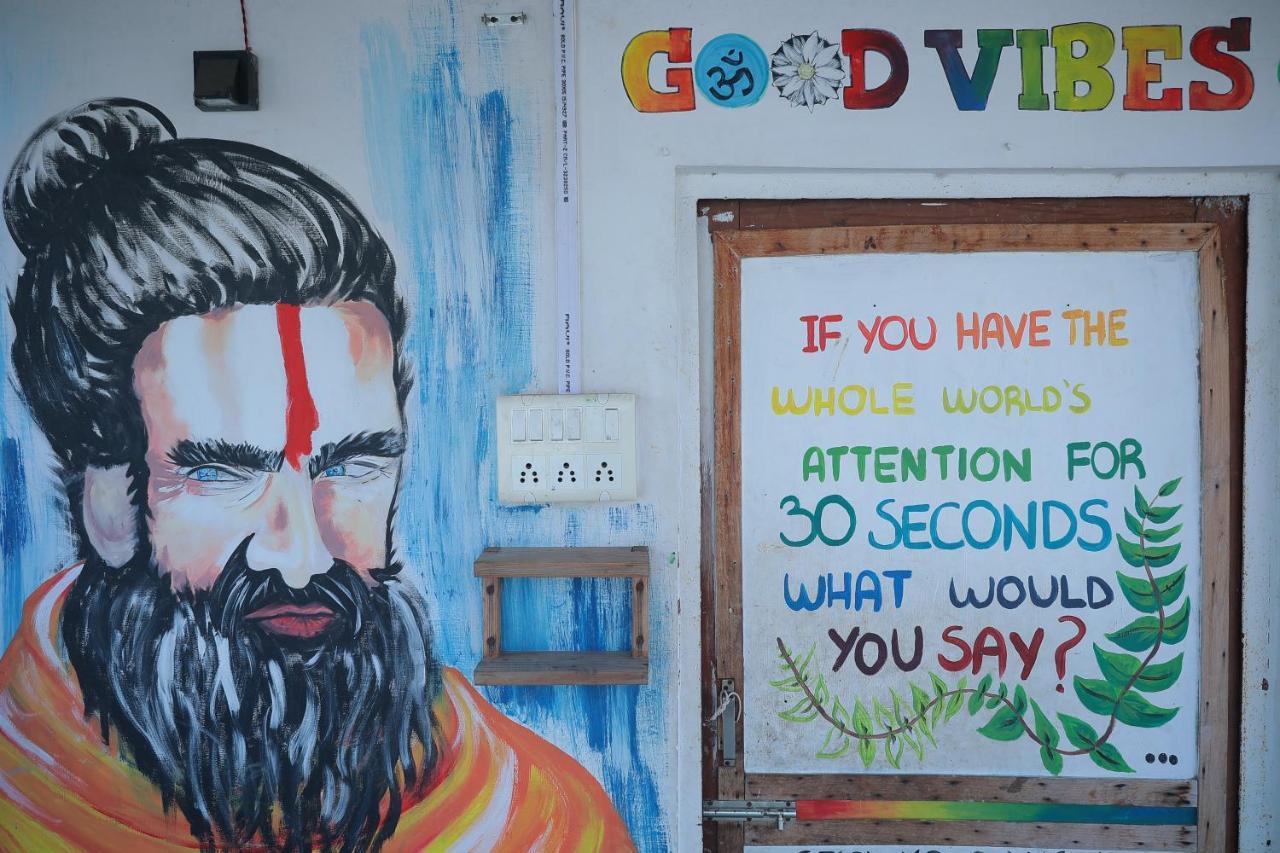 Good Vibes Hostel Benares Buitenkant foto