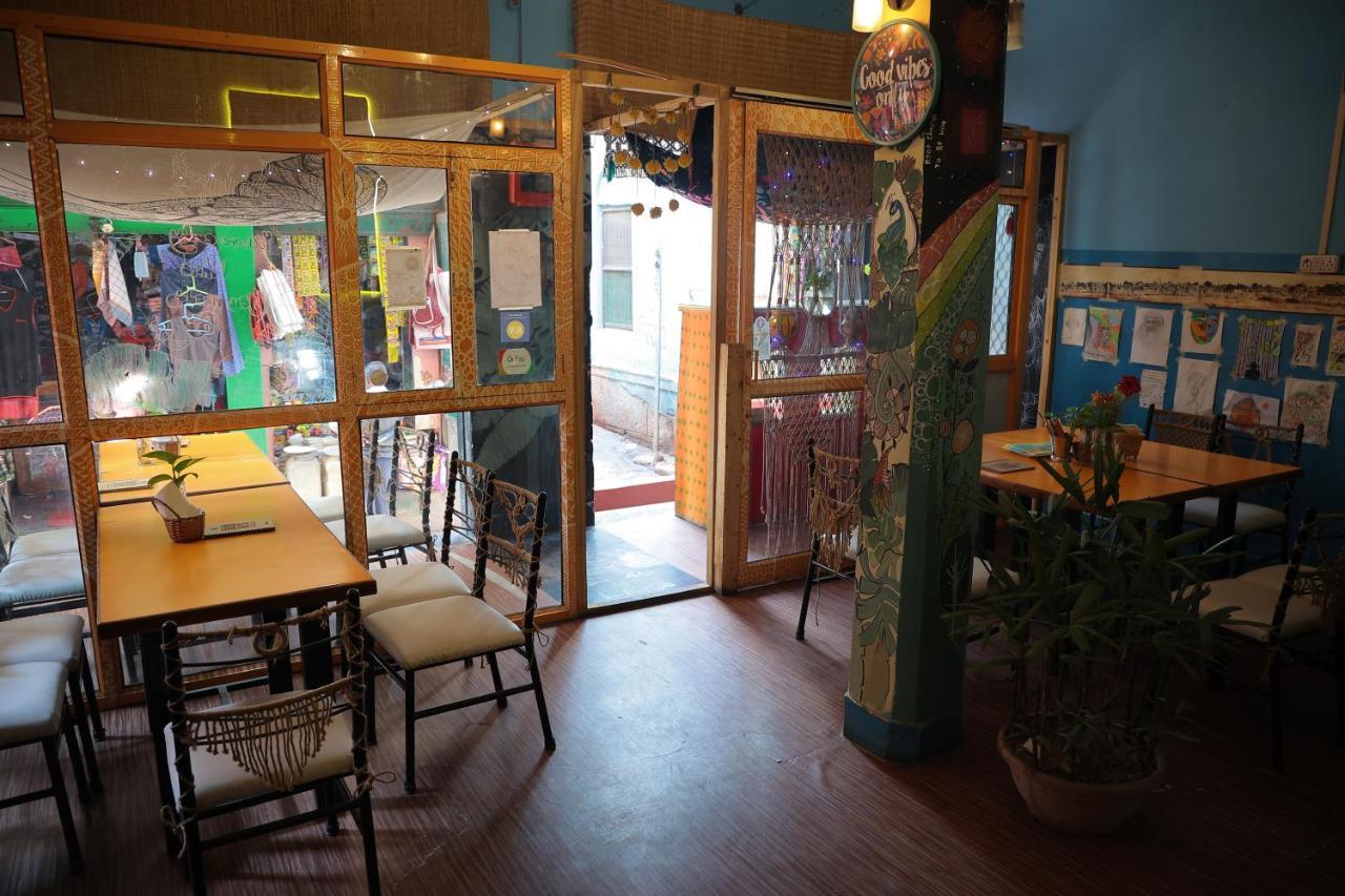 Good Vibes Hostel Benares Buitenkant foto