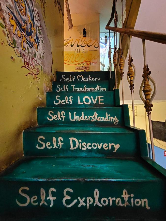 Good Vibes Hostel Benares Buitenkant foto
