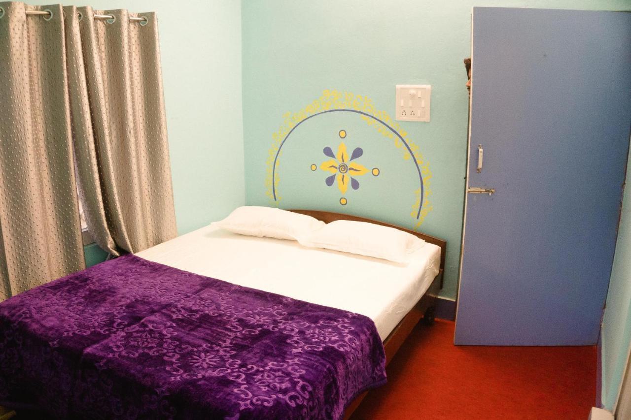 Good Vibes Hostel Benares Buitenkant foto